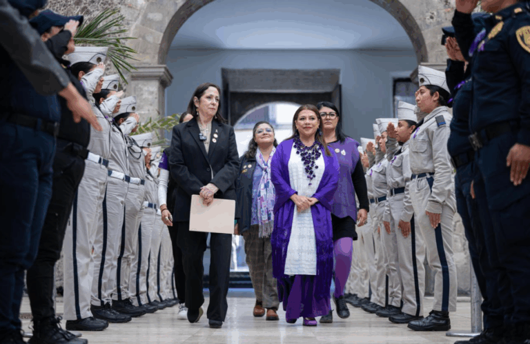 Clara Brugada reconoce a 20 mil mujeres policías y anuncia nuevas acciones para mejorar sus condiciones laborales