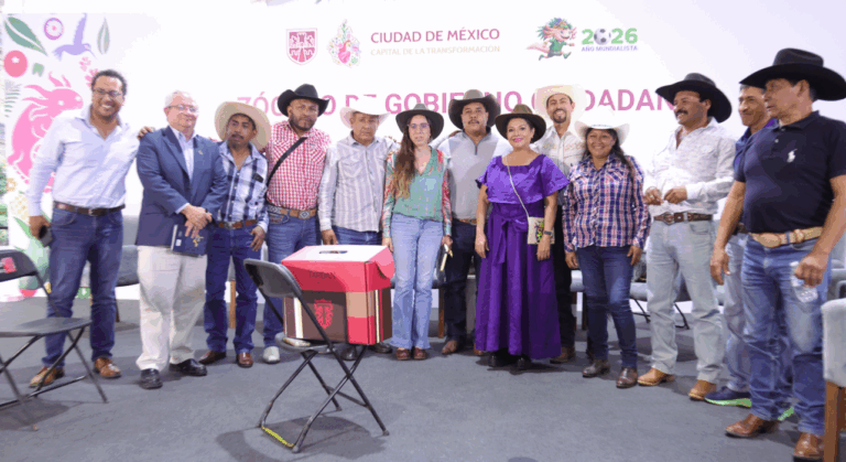 Más de 7 mil personas participan en jornada del Zócalo de Gobierno Ciudadano en CDMX
