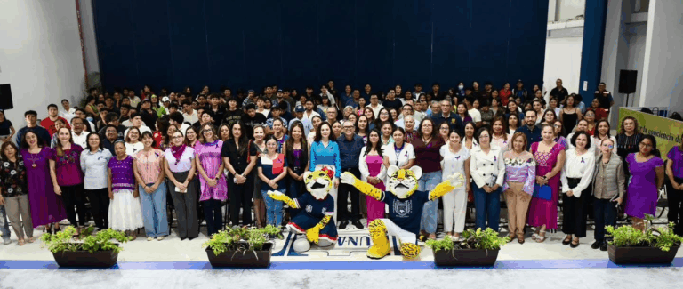 UNACH impulsa espacios de reflexión y diálogo durante la Jornada 8M 2026