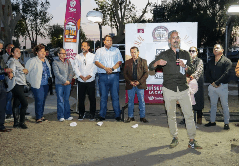 Gobierno de Puebla moderniza alumbrado público con tecnología LED en Rancho Colorado