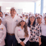 Pescadores de Chelem transforman su comunidad con el programa “Pintemos Juntos”