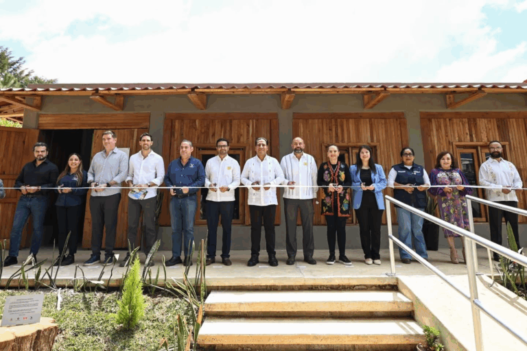 Eduardo Ramírez suma esfuerzos con iniciativa privada para fortalecer la educación en Chiapas