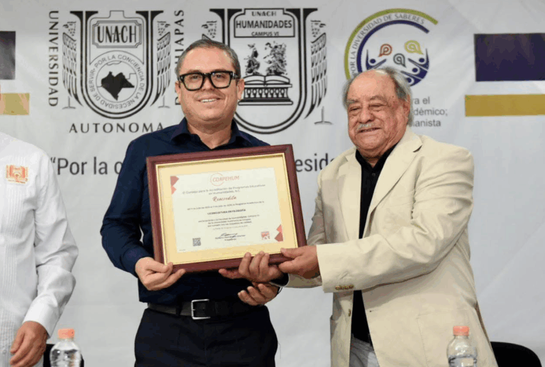 Licenciatura en Filosofía de la UNACH obtiene segunda acreditación nacional