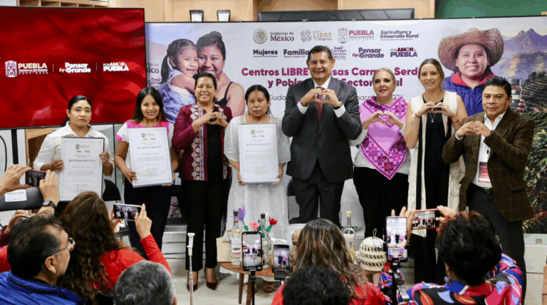 Gobierno de Puebla fortalece autonomía económica de mujeres rurales con inversión de 100 mdp