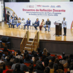 SEP reúne a docentes de Puebla para reflexionar sobre el Plan de Estudios 2022