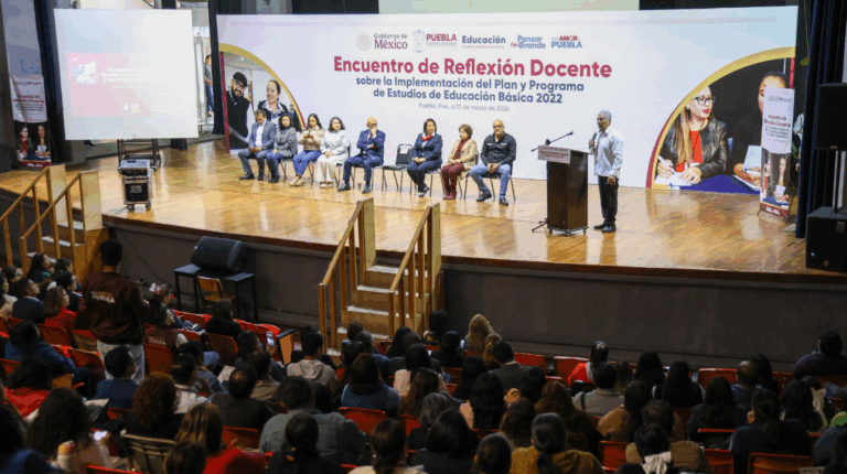 SEP reúne a docentes de Puebla para reflexionar sobre el Plan de Estudios 2022