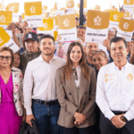 Samuel García entrega 345 escrituras y destaca récord en regularización de vivienda en Nuevo León