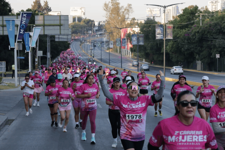 Más de 3 mil corredoras participan en “Mujeres Imparables 2026” en Puebla