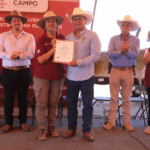 Cuatro mezcales mexiquenses obtienen denominación de origen y podrán usar la etiqueta oficial