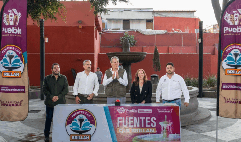 Pepe Chedraui entrega renovación de fuente en Parque Gutierre de Cetina