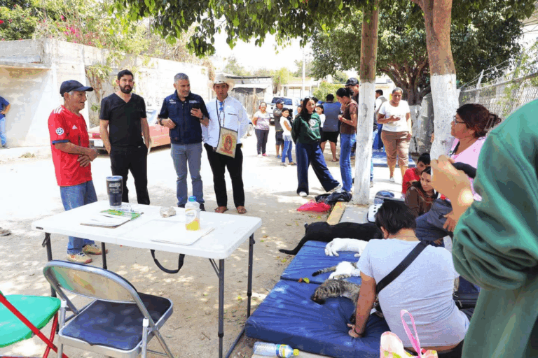 Ángel Torres lleva el Chucho Móvil a Nuevo Amanecer en Tuxtla