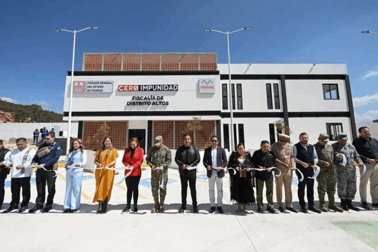 Eduardo Ramírez y Jorge Llaven inauguran instalaciones de la Fiscalía de Distrito Altos en San Cristóbal