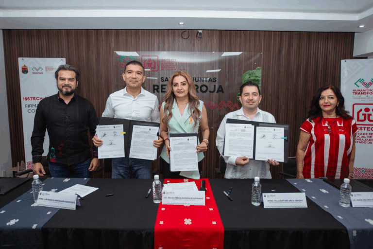 Isstech firma carta compromiso con Renapo