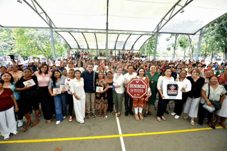 Tapachula refuerza acciones contra la violencia hacia las mujeres con entrega de dispositivos de alerta