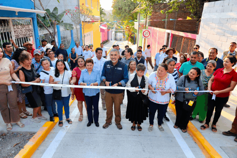 Mejora la imagen urbana de Cerro Hueco con Calles Felices: Ángel Torres