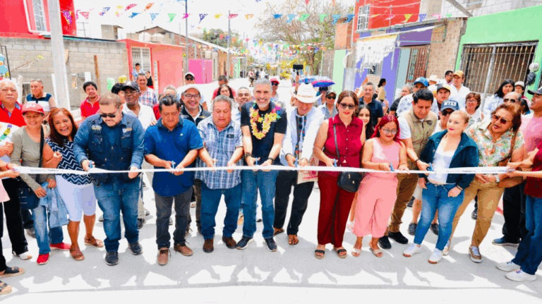 Calles Felices llega a la colonia CCI y mejora movilidad en Tuxtla