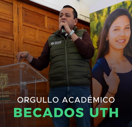 Impulsan a jóvenes de Texmelucan con entrega de becas a estudiantes destacados