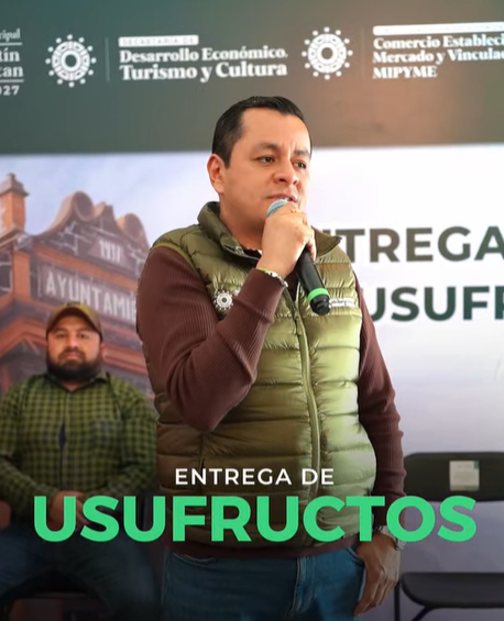 Entregan constancias de usufructo a locatarios del Mercado Domingo Arenas en Texmelucan