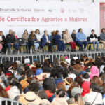 Sheinbaum y Brugada entregan certificados agrarios a mujeres y avanzan en justicia histórica