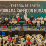 Eduardo Ramírez lleva apoyos del programa Café con Humanismo a cafeticultores de la Sierra