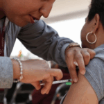 ISSSTE llama a vacunarse contra el sarampión a población de 6 meses a 49 años