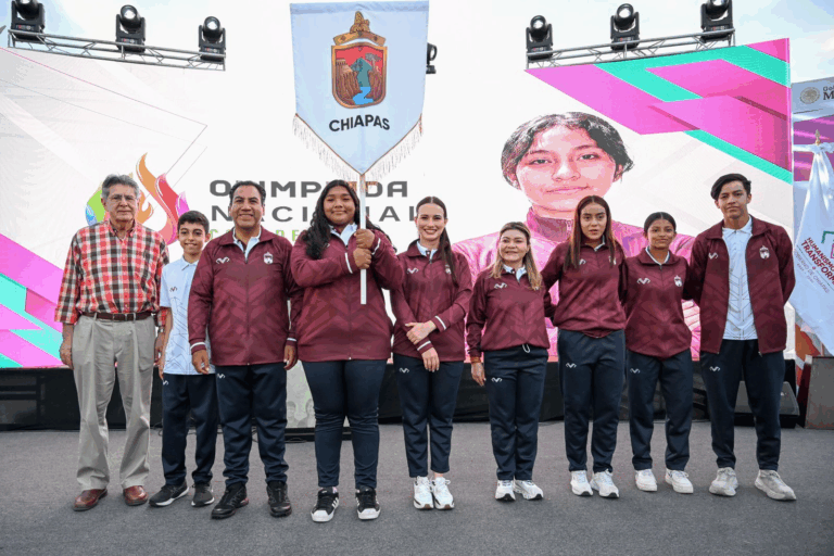 Eduardo Ramírez abandera a la Delegación Chiapas rumbo a la Olimpiada Nacional 2026