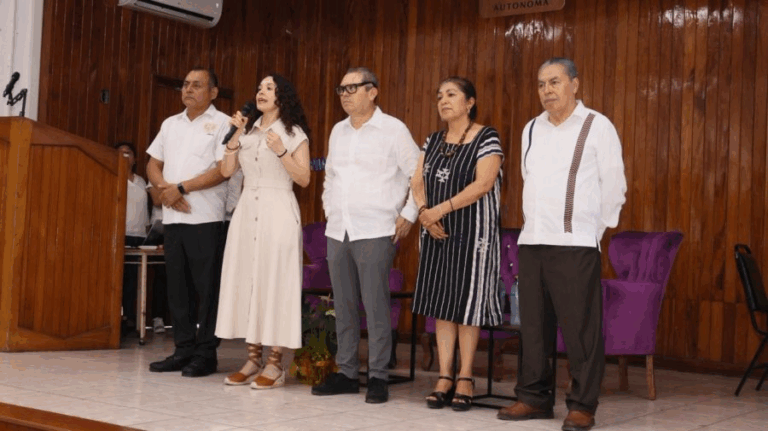 UNACH impulsa cultura de cuidados con conversatorio en Tapachula