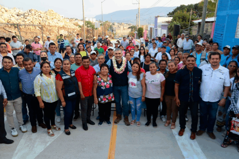 Inaugura Ángel Torres una calle más en Tuxtla; ahora en la colonia Insurgentes