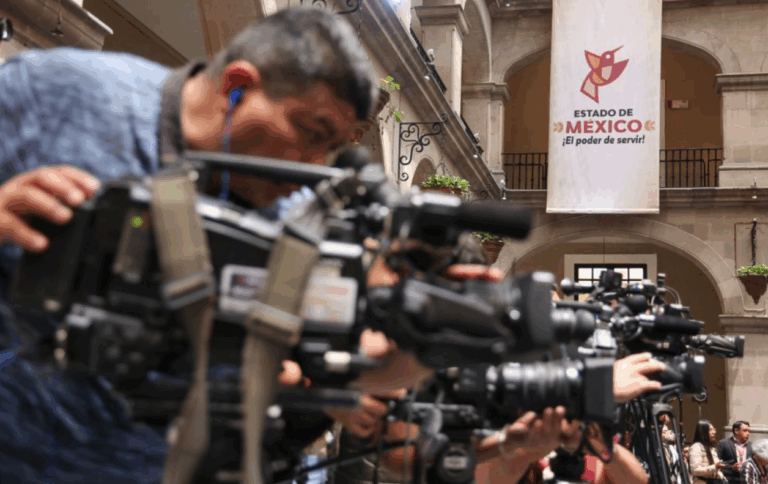 Delfina Gómez impulsa reforma para fortalecer la protección a periodistas en el Estado de México