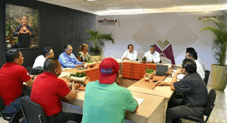 Ayuntamiento de Tapachula fortalece diálogo con trabajadores municipales