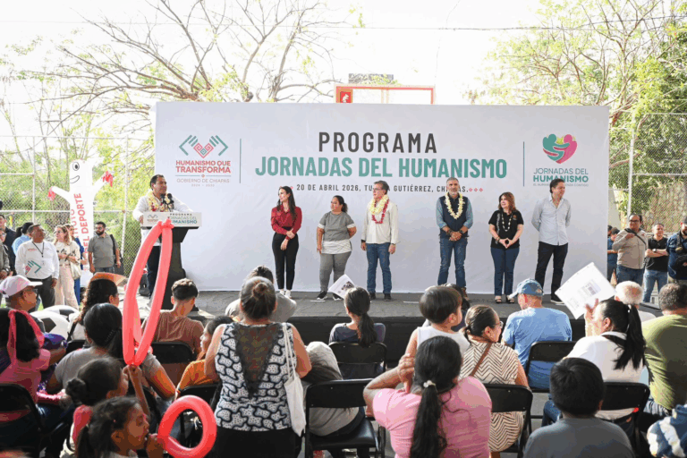 Con Jornadas del Humanismo, Eduardo Ramírez lleva atención directa y cercana a colonias de Tuxtla