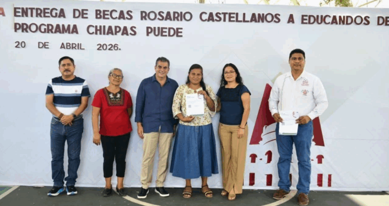 Tapachula se suma a impulso educativo con entrega de Becas Rosario Castellanos