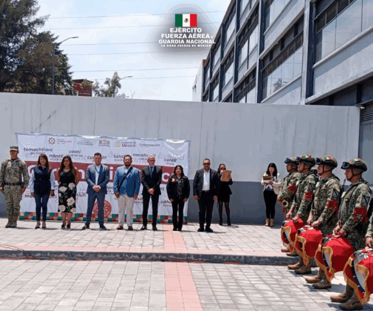 SEDENA fortalece valores cívicos con entrega de Bandera en plantel educativo de Iztapalapa