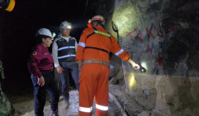 Más de 350 elementos intensifican labores de rescate en mina Santa Fe, en Sinaloa