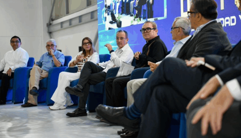 UNACH proyecta el futuro de la educación superior con foro rumbo a 2050