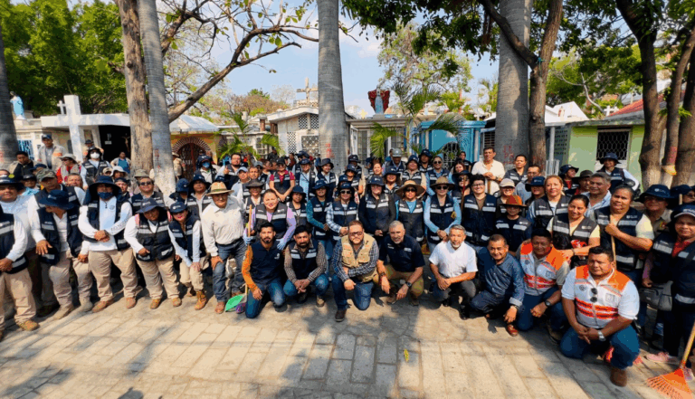 Refuerzan mantenimiento en el Panteón Municipal de Tuxtla con programa “Chuleando Tuxtla”