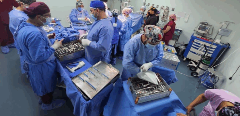 ISSSTE Toluca realiza por primera vez cirugía ortopédica de alta especialidad a paciente de 65 años