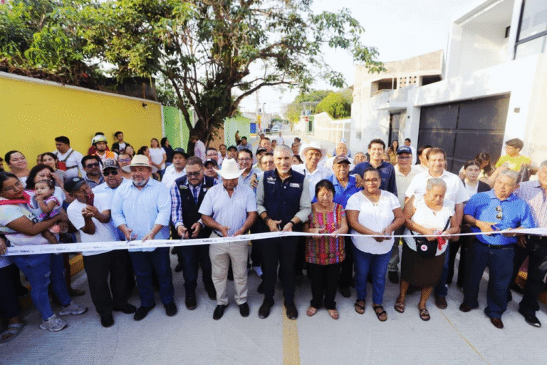 Inaugura Ángel Torres céntrica calle en el ejido El Jobo