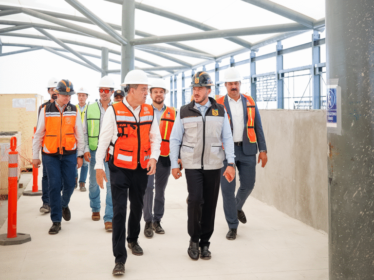 Samuel García supervisa avances de la Estación Churubusco de la Línea 6 del Metro