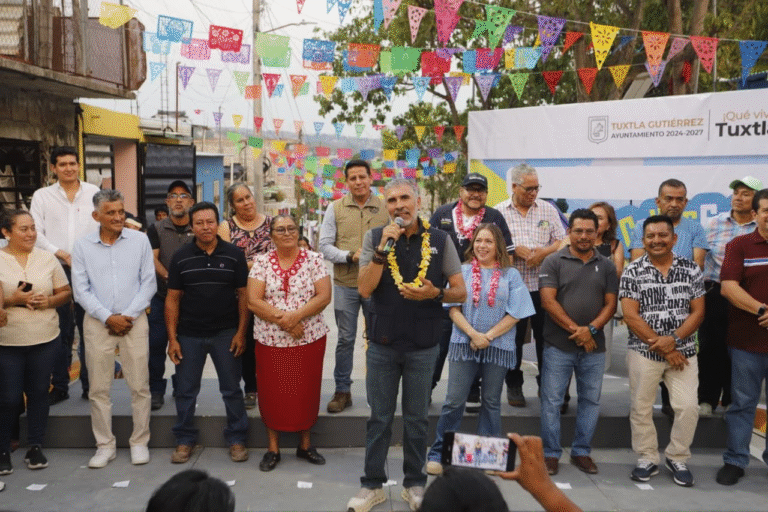 Ángel Torres inaugura pavimentación integral en Jardines del Pedregal Cuarta Sección