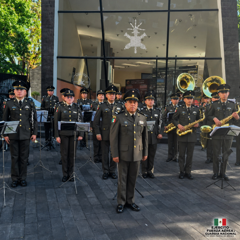Banda de Música de la Sedena ofrece concierto en el Campo Militar Marte