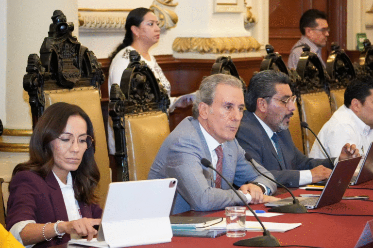 Pepe Chedraui destaca trabajo coordinado durante Sesión Ordinaria de Cabildo en Puebla