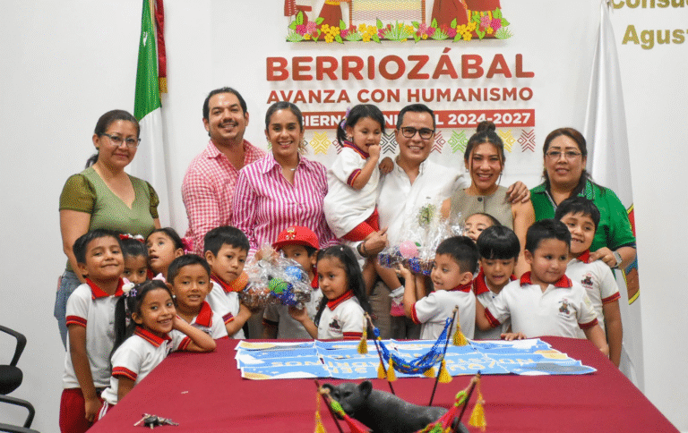 CAIC Ricitos de Oro celebra etapa escolar con padrinos de generación en Berriozábal