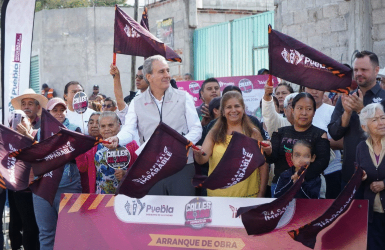 Pepe Chedraui impulsa pavimentación en la colonia El Salvador para mejorar movilidad en Puebla