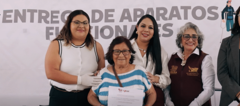 Gobierno de Cholula entrega aparatos auditivos para fortalecer bienestar de las familias