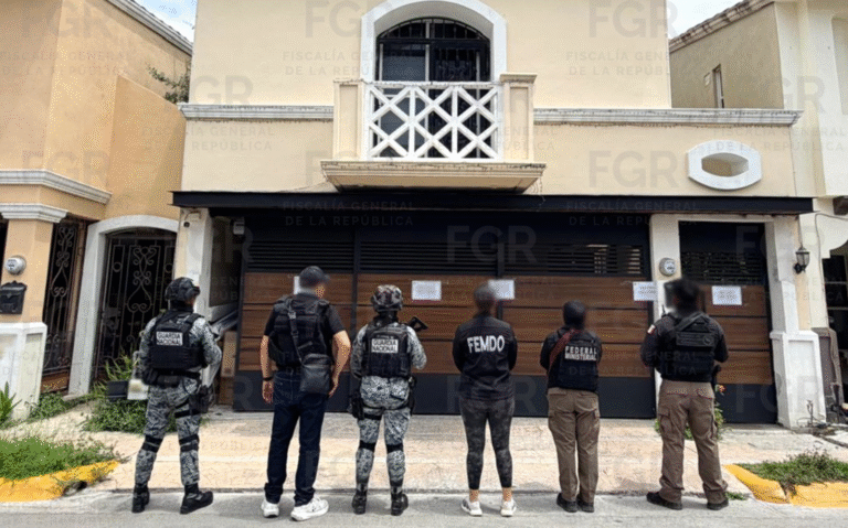 FGR detiene a una persona y asegura vehículos e inmuebles en investigación por contrabando de hidrocarburos