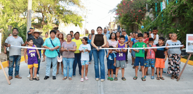 Valeria Rosales inaugura rehabilitación vial en Paso Trapiche de Villaflores