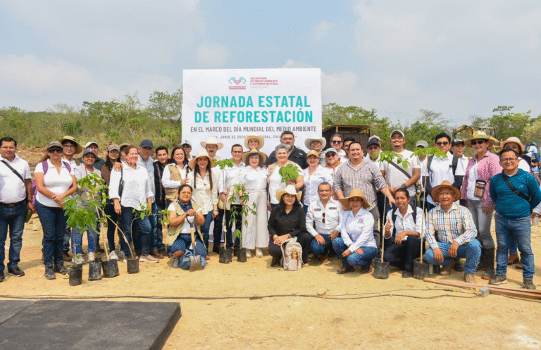 Berriozábal lidera jornada estatal de reforestación con la siembra de más de 700 árboles nativos