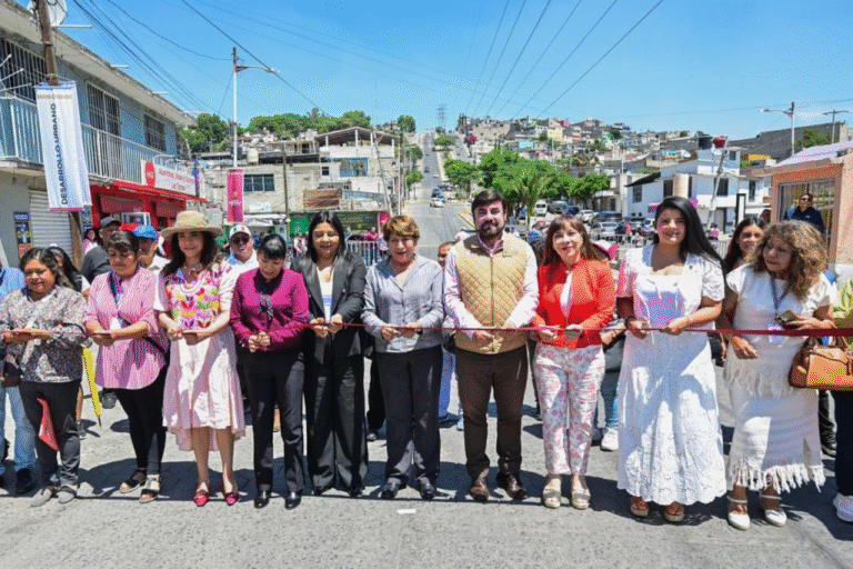 Delfina Gómez entrega rehabilitación de Avenida Las Torres para fortalecer la seguridad de las mujeres en Tultitlán