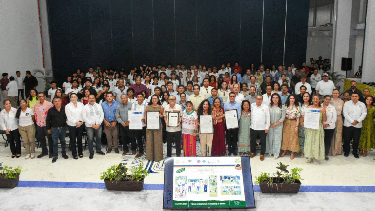 Berriozábal recibe reconocimiento estatal por su compromiso con la protección del medio ambiente
